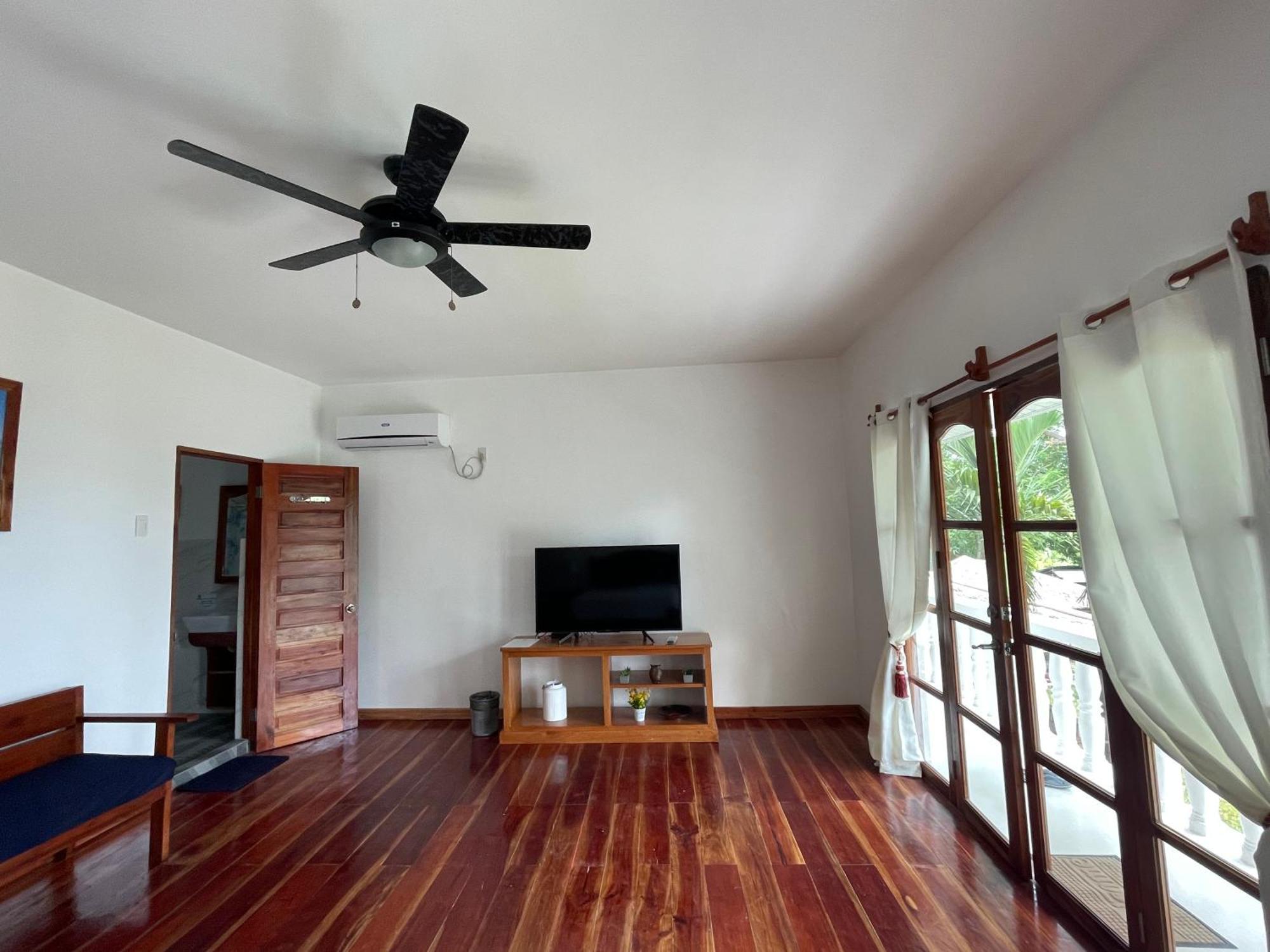Agoho Resort Mambajao Rom bilde
